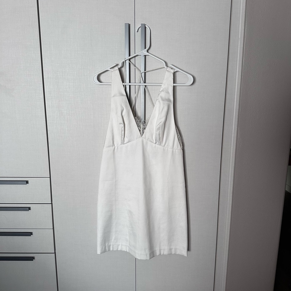 DO+BE Ivory Lace-Trimmed Dress